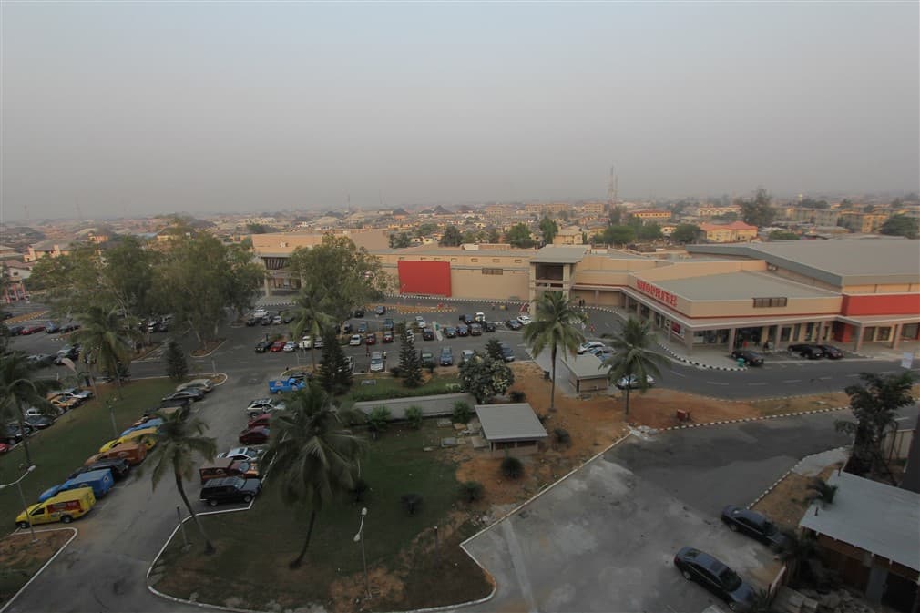 FESTIVAL MALL — image 13