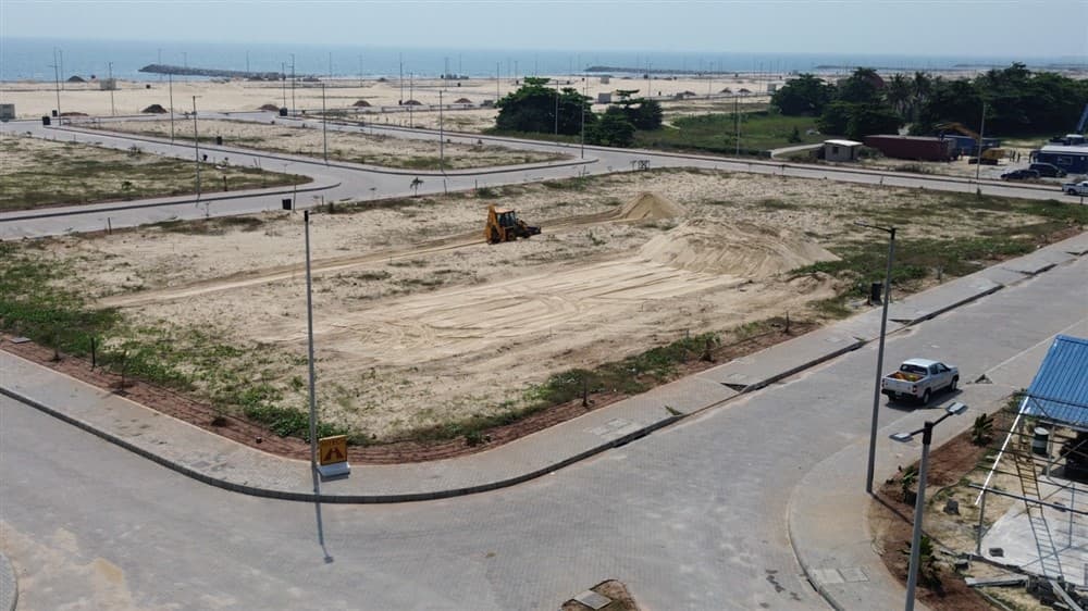 Duplexes at Maiyegun Beach Estate — image 10