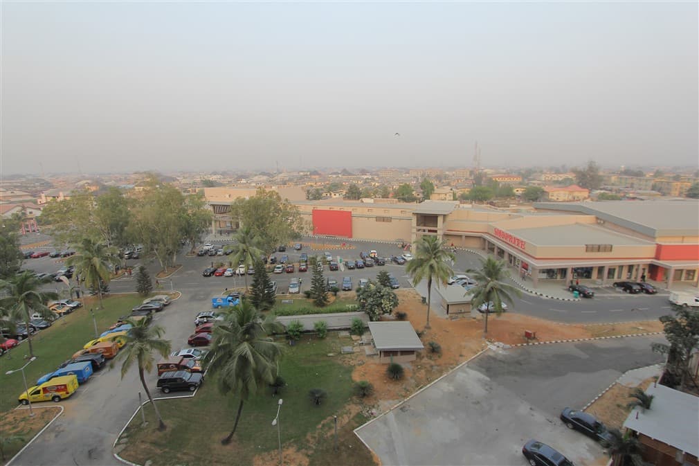 FESTIVAL MALL — image 12