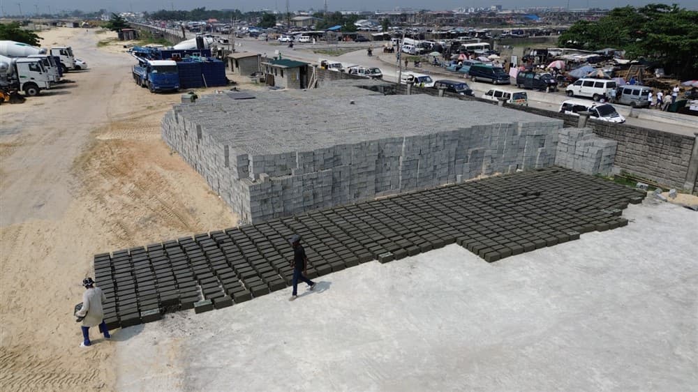 Duplexes at Maiyegun Beach Estate — image 5