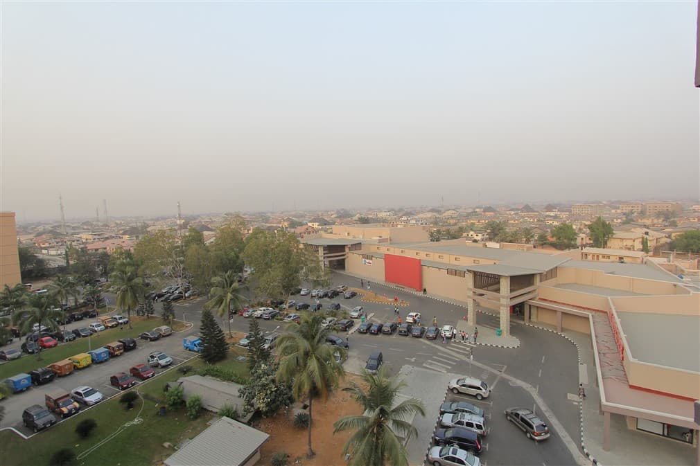 FESTIVAL MALL — image 9