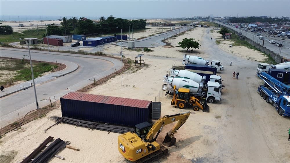 Duplexes at Maiyegun Beach Estate — image 4