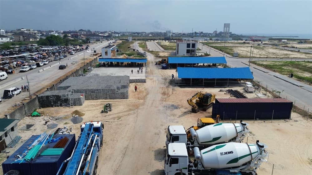 Duplexes at Maiyegun Beach Estate — image 2